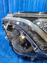 Laden Sie das Bild in den Galerie-Viewer, Frontscheinwerfer Toyota IV Full LED Links Scheinwerfer Headlight SCH7573227282ry