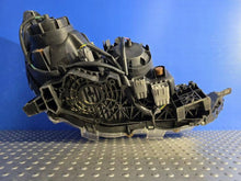 Laden Sie das Bild in den Galerie-Viewer, Frontscheinwerfer Mitsubishi Asx P9135L Links Scheinwerfer Headlight
