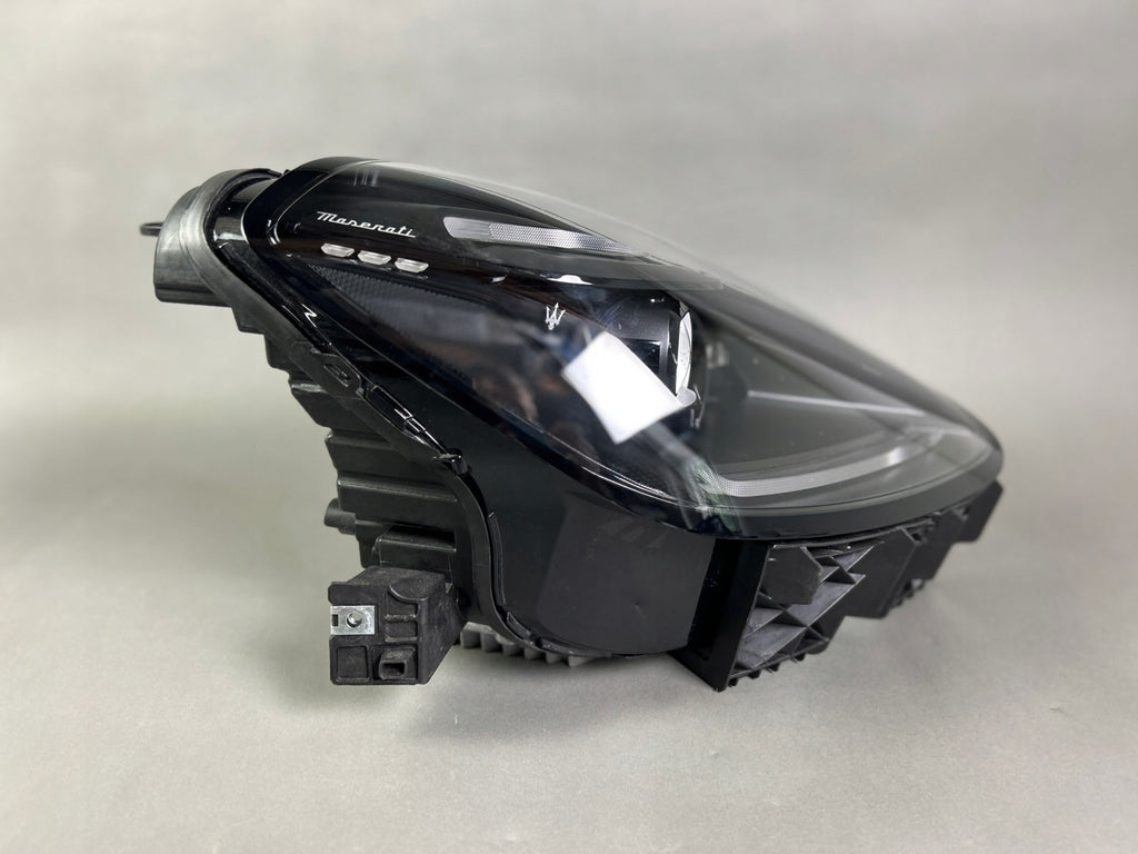 Frontscheinwerfer Maserati I 670293073 Rechts Scheinwerfer Headlight SCH9587684751ib