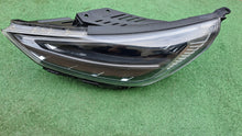 Load image into Gallery viewer, Frontscheinwerfer Hyundai I30 III 92101-G4600 LED Links Scheinwerfer Headlight