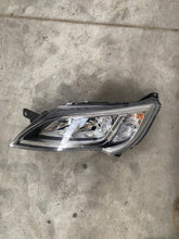 Laden Sie das Bild in den Galerie-Viewer, Frontscheinwerfer Citroën Jumper 1440924780 1440924580 Ein Satz Headlight