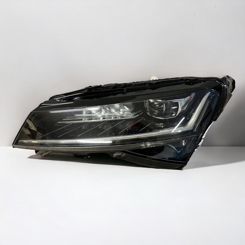 Frontscheinwerfer Audi Superb III 11152030000 LED Links Scheinwerfer Headlight