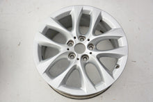 Laden Sie das Bild in den Galerie-Viewer, 1x Alufelge 17 Zoll 7.5&quot; 5x112 54ET Glanz Silber 6855088 BMW 1 Rim Wheel