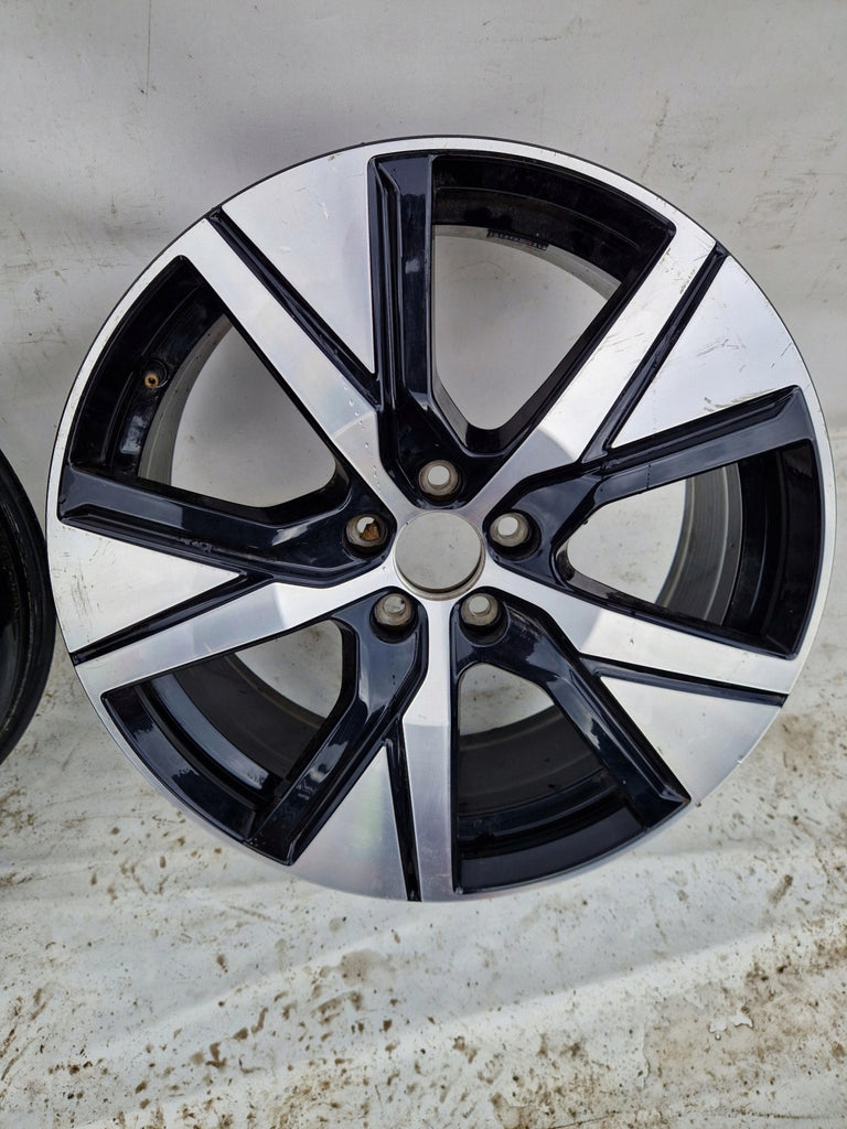 1x Alufelge 19 Zoll 7.5" 5x108 50 5ET 32243375 Volvo Xc40 Rim Wheel FEL6705791680za
