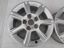 Laden Sie das Bild in den Galerie-Viewer, 1x Alufelge 16 Zoll 6.5&quot; 5x112 50ET Glanz Silber 8P0601025AP Audi A3 Rim Wheel