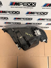 Load image into Gallery viewer, Frontscheinwerfer BMW E91 E90 6942743 Bi-Xenon Links Scheinwerfer Headlight