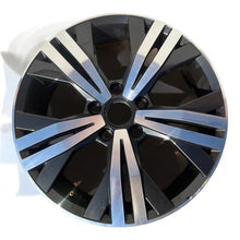 Laden Sie das Bild in den Galerie-Viewer, 1x Alufelge 16 Zoll 6.0&quot; 5x112 2K5601025P Vw Rim Wheel