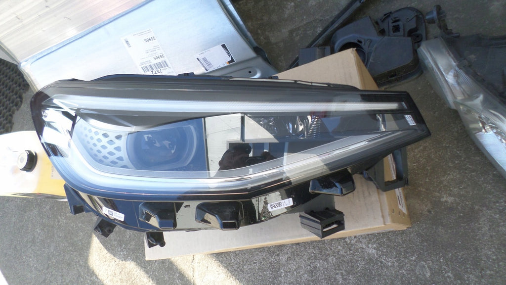 Frontscheinwerfer VW Id.4 11B941036M Rechts Scheinwerfer Headlight SCH6110912615se