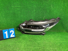 Laden Sie das Bild in den Galerie-Viewer, Frontscheinwerfer Honda Hr-V CSC17497 FALSE Scheinwerfer Headlight SCH7361951359me
