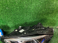 Laden Sie das Bild in den Galerie-Viewer, Frontscheinwerfer Mercedes-Benz W206 A2069062903 Links Scheinwerfer Headlight SCH6045350889od