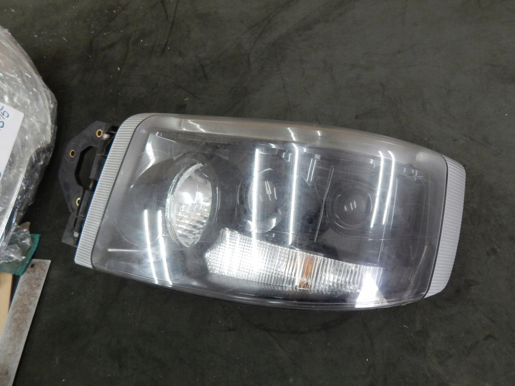 Frontscheinwerfer Renault 21554749 Links Scheinwerfer Headlight SCH6427796156wx