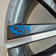 Laden Sie das Bild in den Galerie-Viewer, 1x Alufelge 18 Zoll 7.5&quot; 5x112 7N0601025F VW Rim Wheel