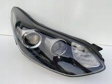 Load image into Gallery viewer, Frontscheinwerfer Kia Sportage Ql 21022018095 92102-F1110 Rechts Headlight