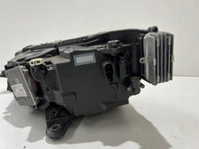 Load image into Gallery viewer, Frontscheinwerfer Skoda Superb III 3V1941016 Rechts Scheinwerfer Headlight SCH5811016298pk