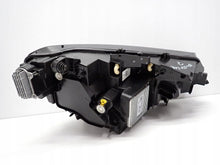 Load image into Gallery viewer, Frontscheinwerfer VW Id.4 922941572AE 11B941035E LED Rechts oder Links SCH9342159871vq