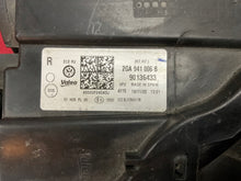 Laden Sie das Bild in den Galerie-Viewer, Frontscheinwerfer VW T-Roc T Roc 2GA941006B Rechts Scheinwerfer Headlight