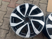 Load image into Gallery viewer, 1x Alufelge 17 Zoll 7.0&quot; 5x112 45ET Glanz Schwarz 2GA601025AF VW T Roc Rim Wheel