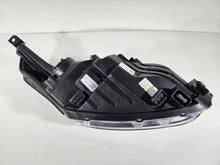Laden Sie das Bild in den Galerie-Viewer, Frontscheinwerfer Kia Ceed 92101-J7XXX LED Links Scheinwerfer Headlight
