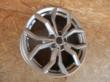 Laden Sie das Bild in den Galerie-Viewer, 1x Alufelge 19 Zoll 7.5" 5x112 32ET 6877328 BMW X3 G01 G02 Rim Wheel FEL6720470001kc