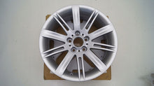 Laden Sie das Bild in den Galerie-Viewer, 1x Alufelge 18 Zoll 8.0" 5x120 14ET 6760625 BMW 5 E60 6 E63 Rim Wheel FEL5125615656iq