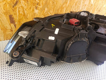 Laden Sie das Bild in den Galerie-Viewer, Frontscheinwerfer VW Golf Sportsvan 517941751B Xenon Links Headlight SCH8537797141cs