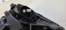 Laden Sie das Bild in den Galerie-Viewer, Frontscheinwerfer Skoda Octavia IV 5E4941015 LED Links Scheinwerfer Headlight SCH9182793749qg