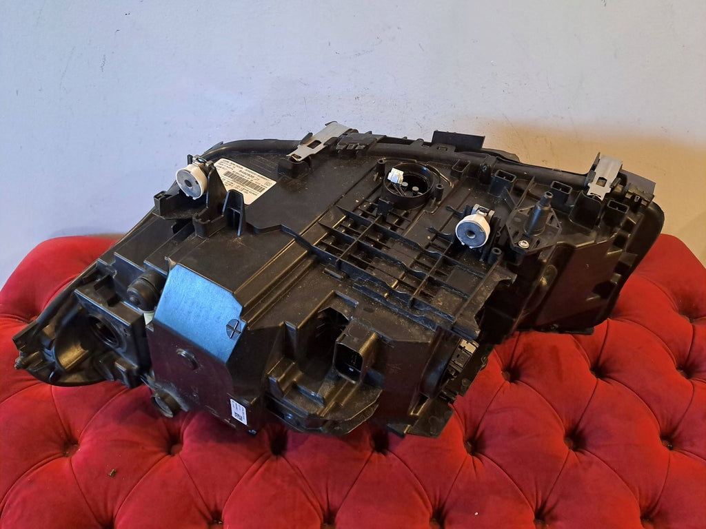 Frontscheinwerfer BMW 5 G31 G30 10393060008 EBG917Z8492836 Rechts Headlight SCH2170467401so