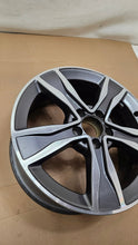 Laden Sie das Bild in den Galerie-Viewer, 1x Alufelge 17 Zoll 7.0&quot; 5x112 A2054010800 Mercedes-Benz Rim Wheel