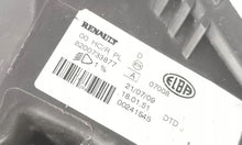 Laden Sie das Bild in den Galerie-Viewer, Frontscheinwerfer Dacia Sandero 8200733877 Rechts Scheinwerfer Headlight SCH3351096984nv