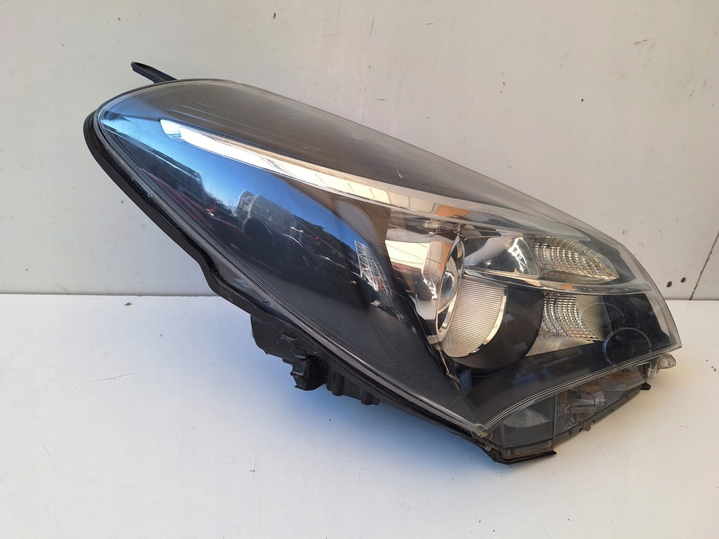 Frontscheinwerfer Toyota Yaris Rechts Scheinwerfer Headlight