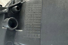 Laden Sie das Bild in den Galerie-Viewer, Frontscheinwerfer Audi A3 Limousine A046439 Ein Stück (Rechts oder Links) SCH3365472032io