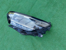 Laden Sie das Bild in den Galerie-Viewer, Frontscheinwerfer VW Passat B8 5G1941081 3G1941035P full LED Links Headlight