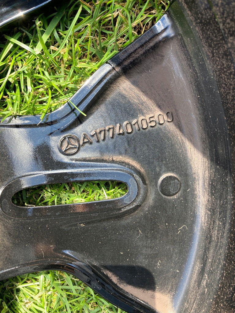 1x Alufelge 18 Zoll 7.5" 5x112 49ET Glanz Schwarz A1774010500 Mercedes-Benz W177 FEL2063610231za