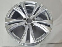 Laden Sie das Bild in den Galerie-Viewer, 1x Alufelge 18 Zoll 8.0&quot; 5x108 42ET 32243390 Volvo S60 V60 S90 V90 Rim Wheel