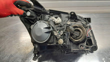 Laden Sie das Bild in den Galerie-Viewer, Frontscheinwerfer Toyota Avensis Ein Stück (Rechts oder Links) Headlight SCH7074452388pf