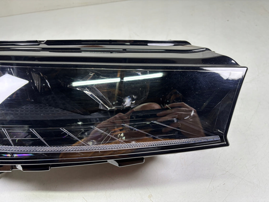 Frontscheinwerfer Skoda Enyaq 5LB941016A LED Rechts Scheinwerfer Headlight