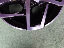 Laden Sie das Bild in den Galerie-Viewer, 1x Alufelge 18 Zoll 7.5" 5x112 51ET Schwarz 5H0601025G VW Golf Viii Rim Wheel FEL6919606769mk