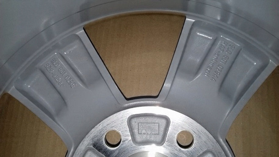 1x Alufelge 16 Zoll 7.0" 5x112 45ET Glanz Silber 5L0601025E Skoda Yeti Rim Wheel