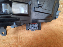 Laden Sie das Bild in den Galerie-Viewer, Frontscheinwerfer Mazda III BCJH51040 LED Links Scheinwerfer Headlight