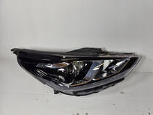 Load image into Gallery viewer, Frontscheinwerfer Hyundai I30 III G4921-64010 G4921-64020 Rechts oder Links SCH1418090492bf