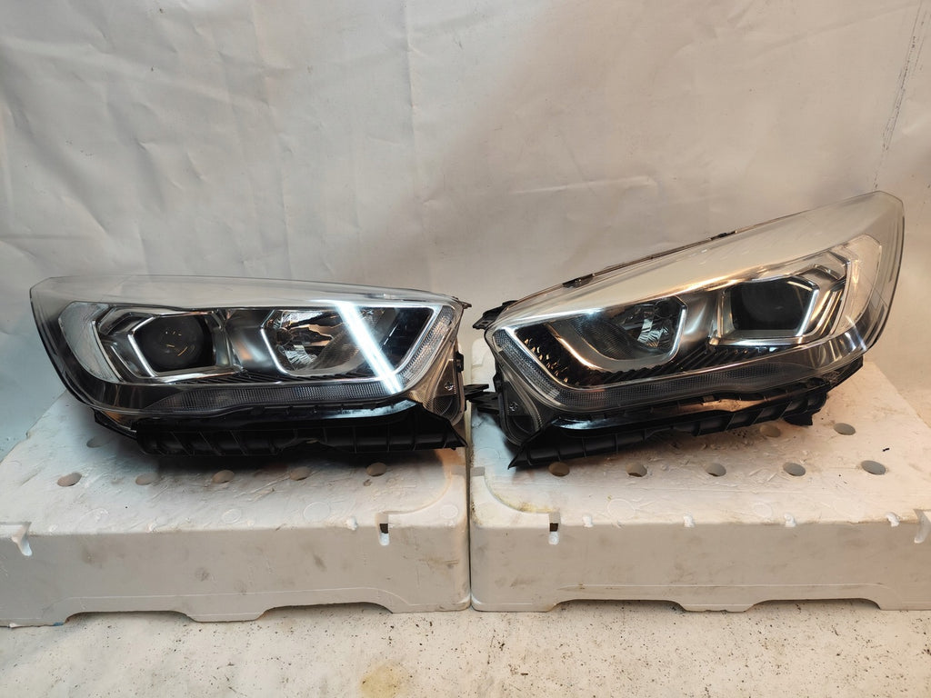 Frontscheinwerfer Ford Kuga GV4113W030CJ GV4113W029CJ Ein Satz Headlight SCH1187337028jt