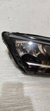 Laden Sie das Bild in den Galerie-Viewer, Frontscheinwerfer Skoda Octavia IV 5E4941016 LED Rechts Scheinwerfer Headlight SCH5759348005py