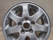 Load image into Gallery viewer, 1x Alufelge 15 Zoll K9965C36050 Kia Carnival I Rim Wheel FEL2444358695bj