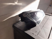 Laden Sie das Bild in den Galerie-Viewer, Frontscheinwerfer Skoda Superb III 1ZS01193946 Rechts Scheinwerfer Headlight