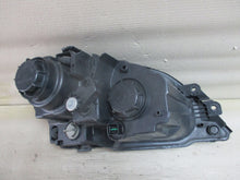 Laden Sie das Bild in den Galerie-Viewer, Frontscheinwerfer Kia Sorento I Links Scheinwerfer Headlight SCH9137076740za