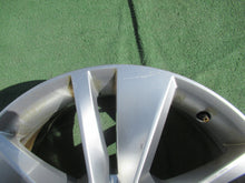 Laden Sie das Bild in den Galerie-Viewer, 1x Alufelge 18 Zoll 7.0&quot; 5x112 43ET Silber 565601025 Skoda Kodiaq Rim Wheel