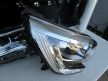 Laden Sie das Bild in den Galerie-Viewer, Frontscheinwerfer Renault Megane IV 90089406 260107670R LED Rechts Headlight SCH8713881462kb