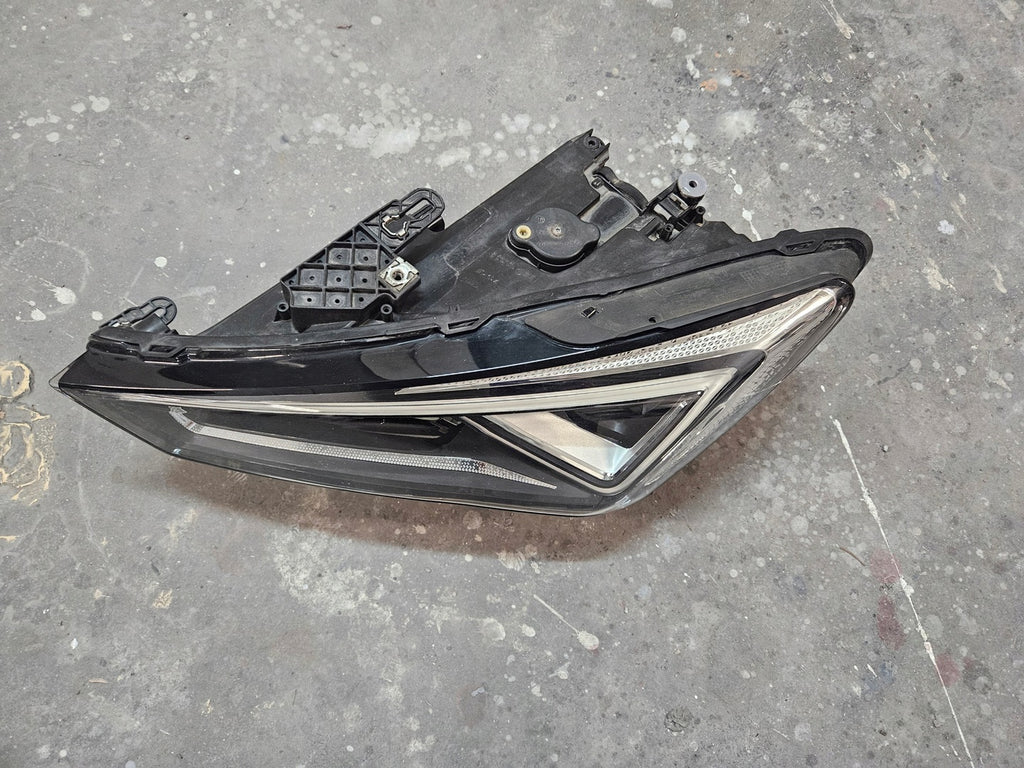 Frontscheinwerfer Cupra Formentor Leon 5FB941007F Full LED Links Headlight