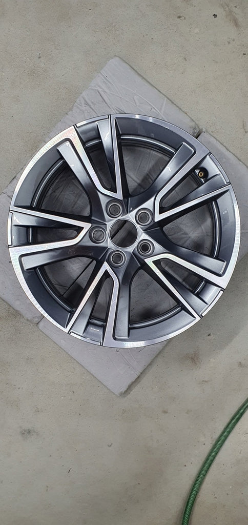 1x Alufelge 16 Zoll 6.0" 5x100 45ET Glanz Graphit 6VA601025 Mg Fabia Iv FEL3355205233rb