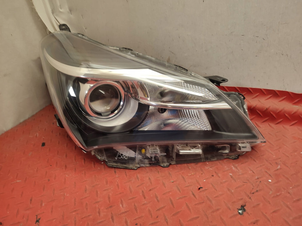 Frontscheinwerfer Toyota Yaris LED Rechts Scheinwerfer Headlight SCH1392423661dz